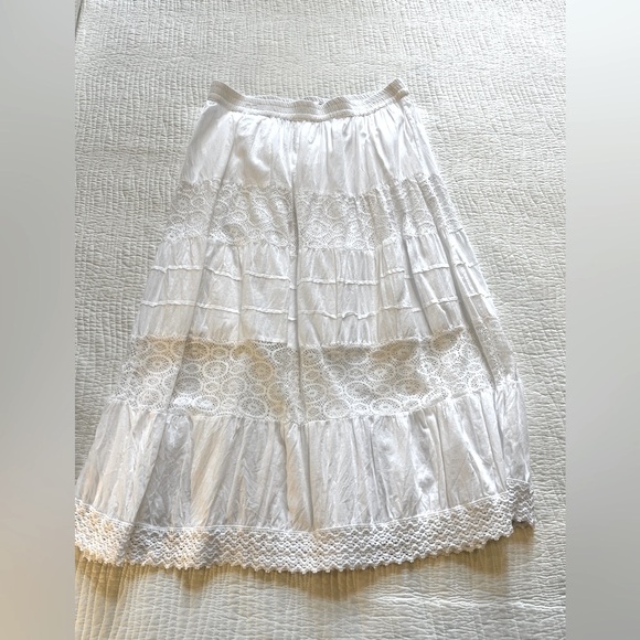 🤍Le Grenier A-Line Skirt - Picture 2 of 4